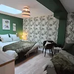 Terre & Avec Piscine Interieure Proche Cabourg 别墅